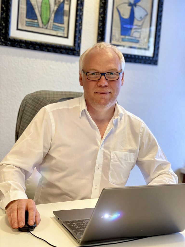 office, man, computer, laptop, happy, glasses, shirt, charisma, desk, success, money, laptop, charisma, charisma, charisma, charisma, charisma, money